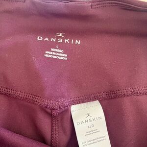 Danskin leggings/workout pants Large